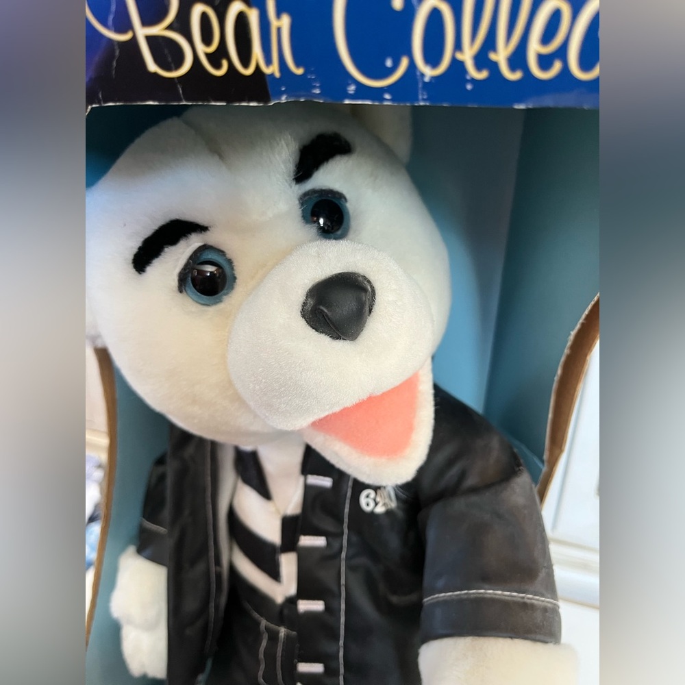 New Vintage Spencers ELVIS PRESLEY BEAR “Jailhouse Rock”In Box White Teddy Bear - Picture 6 of 10